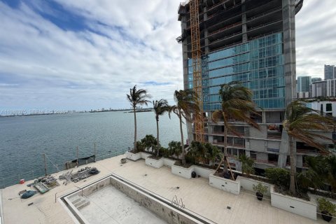 Condo in Miami, Florida, 1 bedroom  № 2052952 - photo 20
