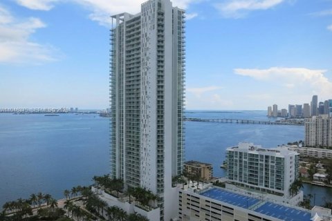 Condo in Miami, Florida, 1 bedroom  № 2052952