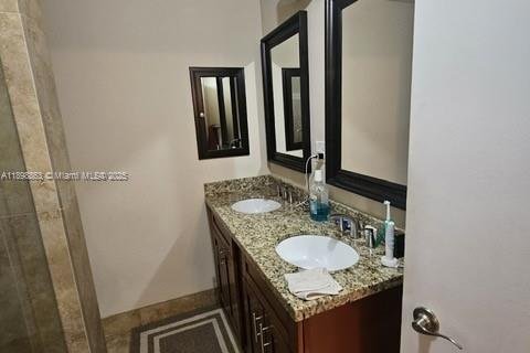 House in Pembroke Pines, Florida 3 bedrooms, 125.14 sq.m. № 1952824 - photo 9