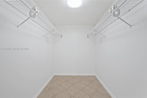 Condominio en venta en Coral Springs, Florida, 2 dormitorios, 86.68 m2 № 2153345 - foto 13
