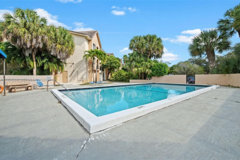 Condominio en venta en Coral Springs, Florida, 2 dormitorios, 86.68 m2 № 2153345 - foto 25