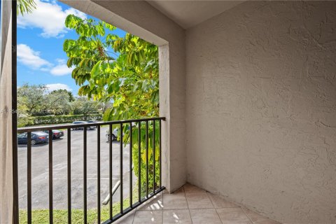 Condominio en venta en Coral Springs, Florida, 2 dormitorios, 86.68 m2 № 2153345 - foto 19