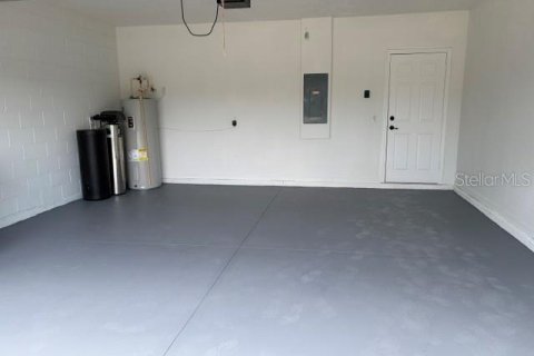 House in Kissimmee, Florida 5 bedrooms, 258.73 sq.m. № 2203247 - photo 29
