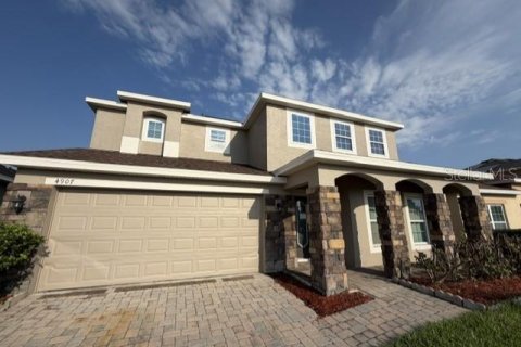 House in Kissimmee, Florida 5 bedrooms, 258.73 sq.m. № 2203247