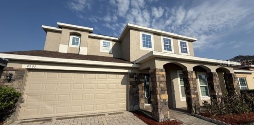 House in Kissimmee, Florida 5 bedrooms, 258.73 sq.m. № 2203247