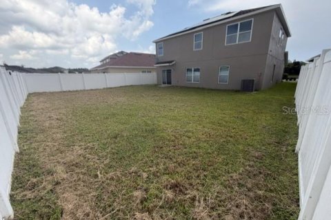 House in Kissimmee, Florida 5 bedrooms, 258.73 sq.m. № 2203247 - photo 5
