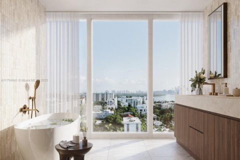 Condo in Bay Harbor Islands, Florida, 2 bedrooms  № 1864001 - photo 21