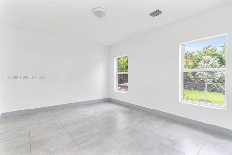 Casa en alquiler en Fort Lauderdale, Florida, 3 dormitorios, 138.33 m2 № 2080391 - foto 8