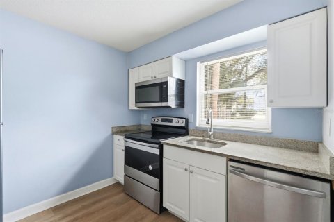 Immobilier commercial à vendre à Port Orange, Floride: 1130.81 m2 № 2198836 - photo 13