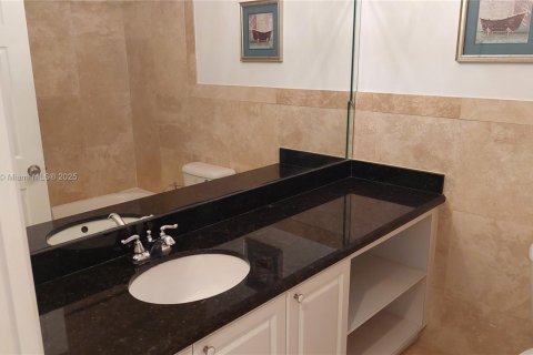 Townhouse in Hollywood, Florida 4 bedrooms, 215.16 sq.m. № 1927990 - photo 23