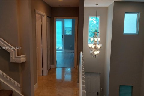 Townhouse in Hollywood, Florida 4 bedrooms, 215.16 sq.m. № 1927990 - photo 22