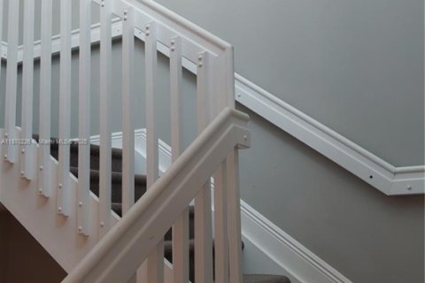 Townhouse in Hollywood, Florida 4 bedrooms, 215.16 sq.m. № 1927990 - photo 30