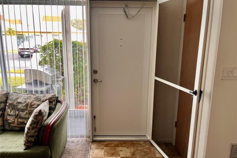 Condo in Holiday, Florida, 2 bedrooms  № 1750108 - photo 19
