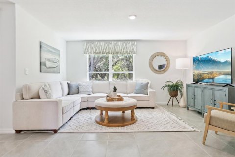 Casa en venta en Wildwood, Florida, 4 dormitorios, 169.83 m2 № 1743552 - foto 4