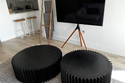 Copropriété à louer à Miami Beach, Floride: 1 chambre, 63.55 m2 № 1821995 - photo 14