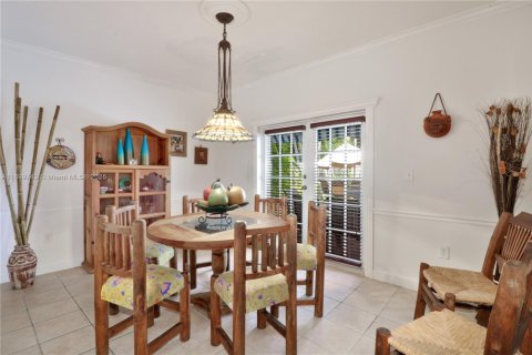 Villa ou maison à vendre à Miami, Floride: 4 chambres, 186.83 m2 № 1951303 - photo 14
