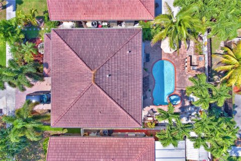 Villa ou maison à vendre à Miami, Floride: 4 chambres, 186.83 m2 № 1951303 - photo 4