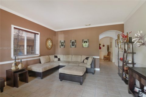 Villa ou maison à vendre à Miami, Floride: 4 chambres, 186.83 m2 № 1951303 - photo 12