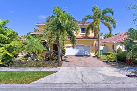 Villa ou maison à vendre à Miami, Floride: 4 chambres, 186.83 m2 № 1951303 - photo 3