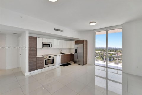 Condo in Miami, Florida, 3 bedrooms  № 1727855 - photo 10