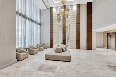 Condo in Miami, Florida, 3 bedrooms  № 1727855 - photo 5