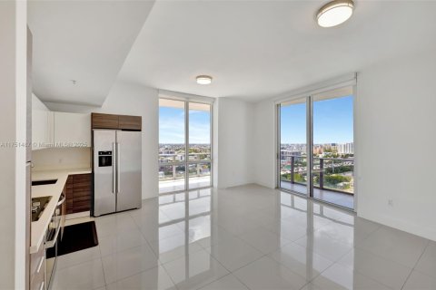 Condo in Miami, Florida, 3 bedrooms  № 1727855 - photo 8