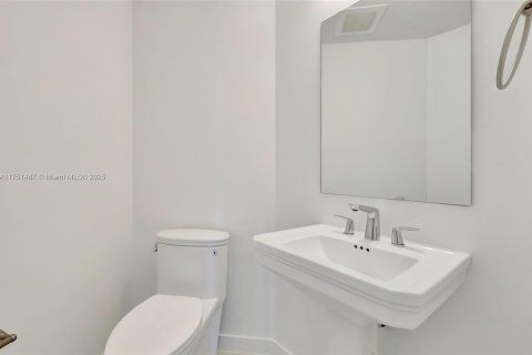 Condo in Miami, Florida, 3 bedrooms  № 1727855 - photo 13