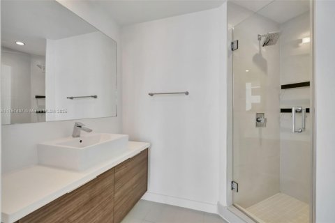 Condo in Miami, Florida, 3 bedrooms  № 1727855 - photo 30