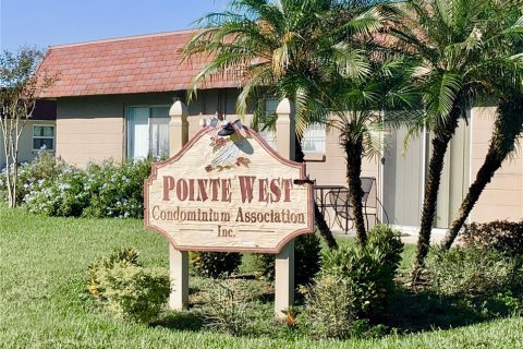 Condo in New Port Richey, Florida, 2 bedrooms  № 1908678 - photo 28