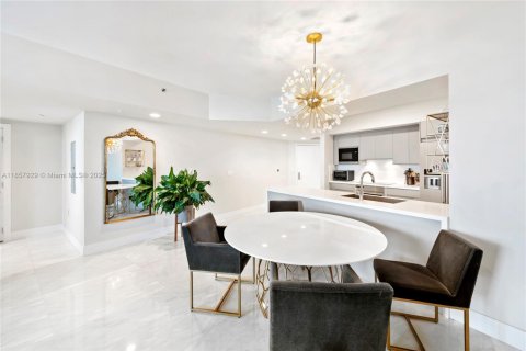 Copropriété à vendre à Miami Beach, Floride: 2 chambres, 130.06 m2 № 1882335 - photo 6