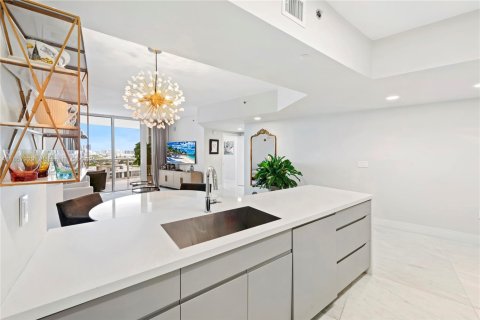 Copropriété à vendre à Miami Beach, Floride: 2 chambres, 130.06 m2 № 1882335 - photo 3