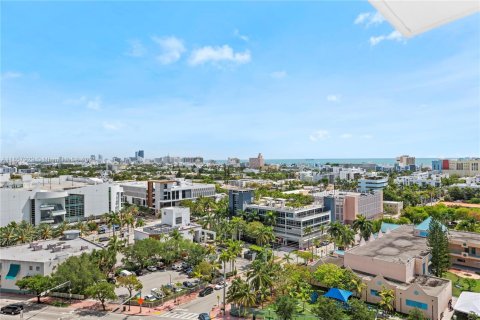 Copropriété à vendre à Miami Beach, Floride: 2 chambres, 130.06 m2 № 1882335 - photo 18