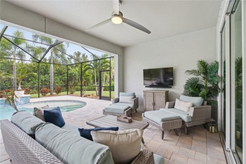 Villa ou maison à vendre à Apollo Beach, Floride: 5 chambres, 306.67 m2 № 2436678 - photo 26