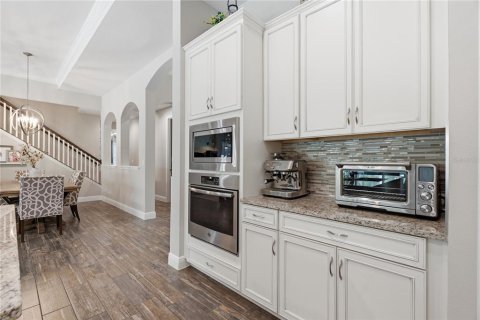 Villa ou maison à vendre à Apollo Beach, Floride: 5 chambres, 306.67 m2 № 2436678 - photo 17
