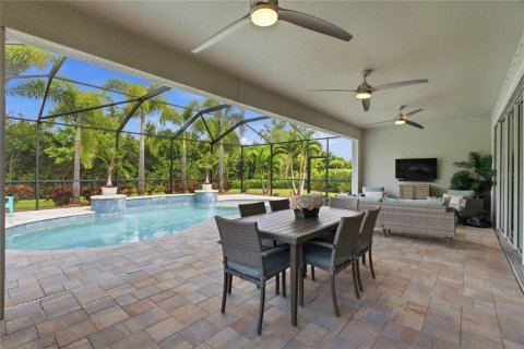 Villa ou maison à vendre à Apollo Beach, Floride: 5 chambres, 306.67 m2 № 2436678 - photo 23