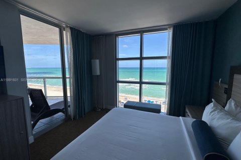 Condo in Sunny Isles Beach, Florida, 2 bedrooms  № 2052108 - photo 14