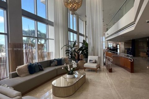 Condo in Sunny Isles Beach, Florida, 2 bedrooms  № 2052108 - photo 28