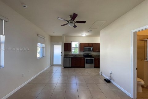 Appartement à louer à Miami, Floride: 281.59 m2 № 2075309 - photo 3