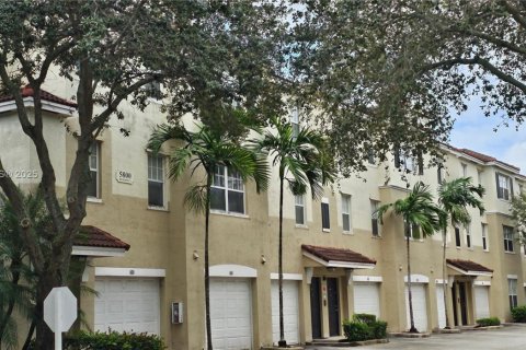 Condo in Coral Springs, Florida, 3 bedrooms  № 1878773 - photo 20