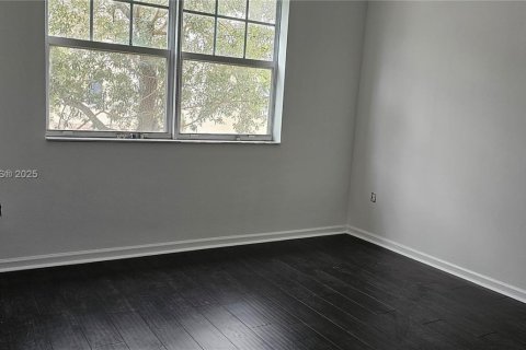 Condo in Coral Springs, Florida, 3 bedrooms  № 1878773 - photo 9