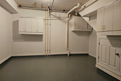 Condo in Coral Springs, Florida, 3 bedrooms  № 1878773 - photo 5