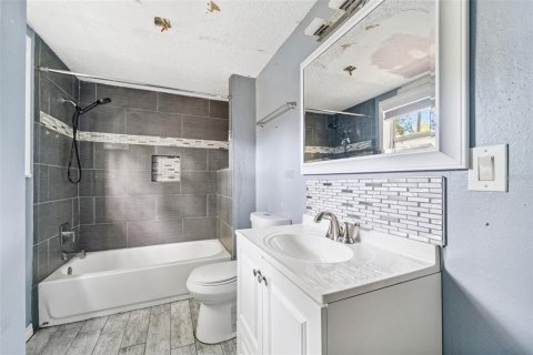 Casa en venta en Lutz, Florida, 5 dormitorios, 254.92 m2 № 1832893 - foto 26