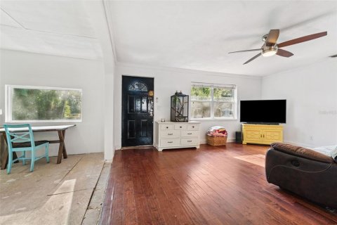 Casa en venta en Lutz, Florida, 5 dormitorios, 254.92 m2 № 1832893 - foto 8