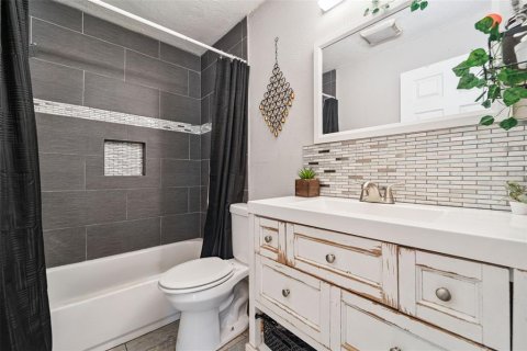 Casa en venta en Lutz, Florida, 5 dormitorios, 254.92 m2 № 1832893 - foto 18