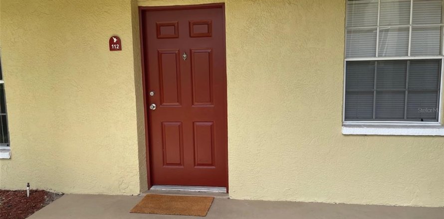 Condominio en Palm Harbor, Florida, 1 dormitorio № 1915007
