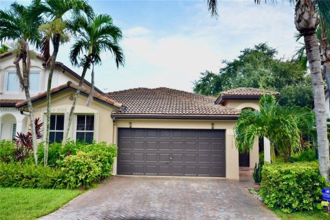 Villa ou maison à Doral, Floride 3 chambres, 144.83 m2 № 1965996