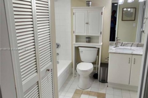 Appartement à louer à Miami, Floride: 1 chambre, 76.64 m2 № 1943724 - photo 7