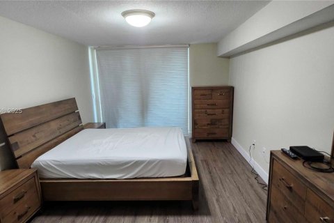 Appartement à louer à Miami, Floride: 1 chambre, 76.64 m2 № 1943724 - photo 6