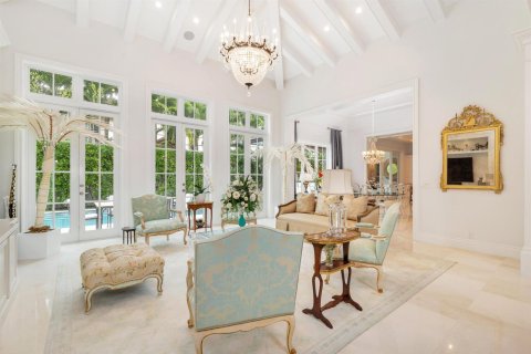 House in West Palm Beach, Florida 4 bedrooms, 477.24 sq.m. № 2243562 - photo 8