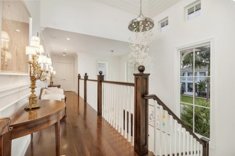 House in West Palm Beach, Florida 4 bedrooms, 477.24 sq.m. № 2243562 - photo 19